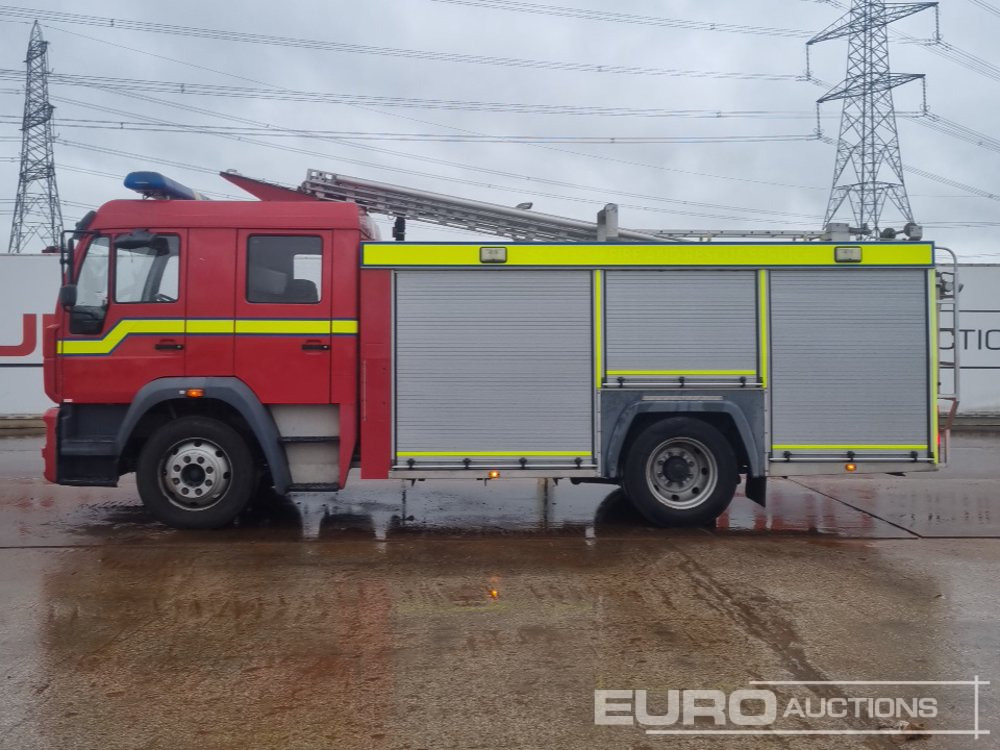 2002 MAN 4x2 Fire Engine, Automatic Gearbox (Reg. Docs. Available) - Samochód pożarniczy: zdjęcie 2 2002 MAN 4x2 Fire Engine, Automatic Gearbox (Reg. Docs. Available) - Samochód pożarniczy: zdjęcie 2