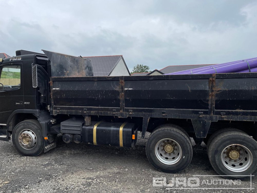 2003 Volvo FM9 300 - Wywrotka: zdjęcie 1 2003 Volvo FM9 300 - Wywrotka: zdjęcie 1