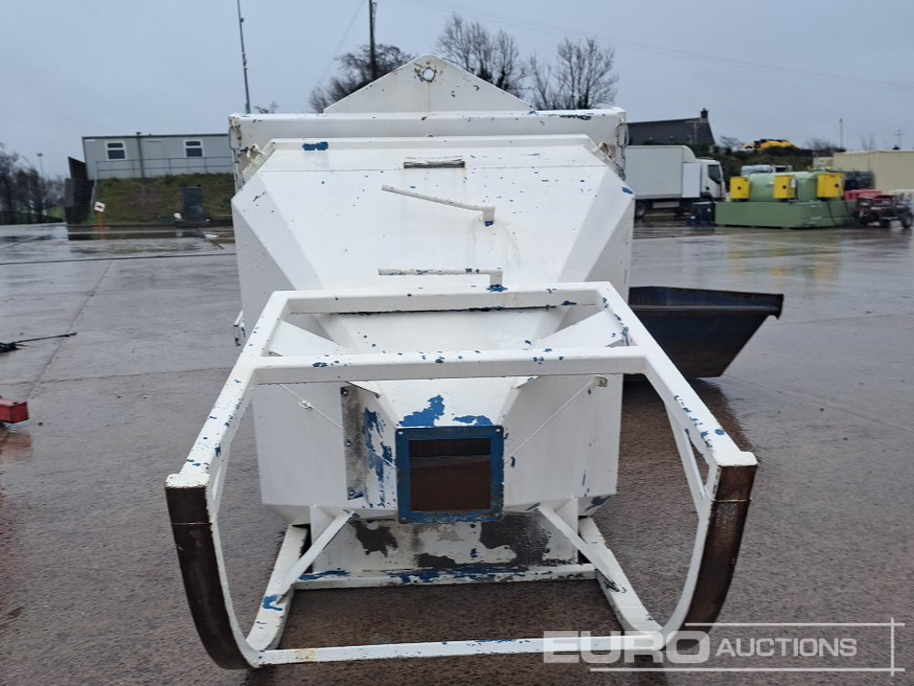 Conquip 2000 Litre Hopper - Kontener samowyładowczy: zdjęcie 3 Conquip 2000 Litre Hopper - Kontener samowyładowczy: zdjęcie 3