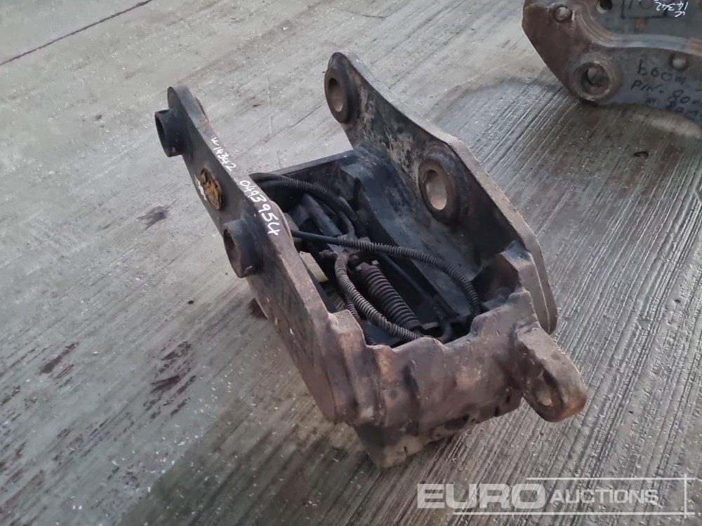 Geith Hydraulic Double Lock Quick Hitch 80mm Pin to suit 20 Ton Excavator - Szybkozłącza: zdjęcie 3 Geith Hydraulic Double Lock Quick Hitch 80mm Pin to suit 20 Ton Excavator - Szybkozłącza: zdjęcie 3