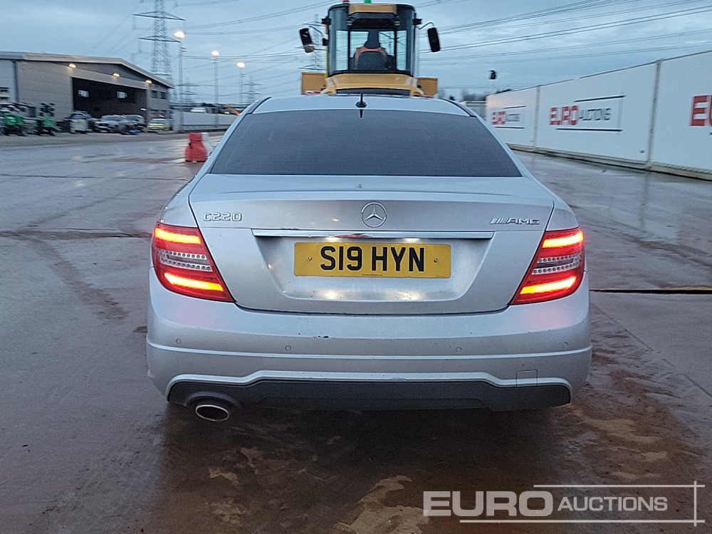 Mercedes C220 CDI - Samochód osobowy: zdjęcie 4 Mercedes C220 CDI - Samochód osobowy: zdjęcie 4