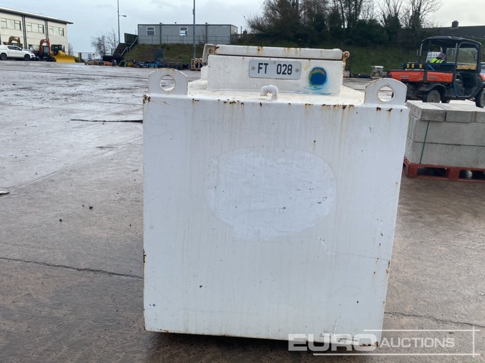 Steel Static Fuel Bowser, 12 Volt Pump - Zbiornik magazynowy: zdjęcie 4 Steel Static Fuel Bowser, 12 Volt Pump - Zbiornik magazynowy: zdjęcie 4