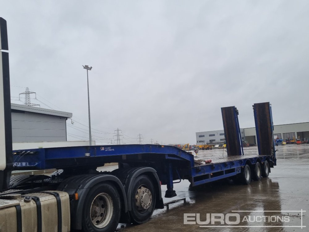 Tirsan Tri Axle Step Frame Low Loader Trailer, Neck Ramps, Out Riggers, Hydraulic Flip Toe Ramps - Naczepa niskopodwoziowa: zdjęcie 1 Tirsan Tri Axle Step Frame Low Loader Trailer, Neck Ramps, Out Riggers, Hydraulic Flip Toe Ramps - Naczepa niskopodwoziowa: zdjęcie 1