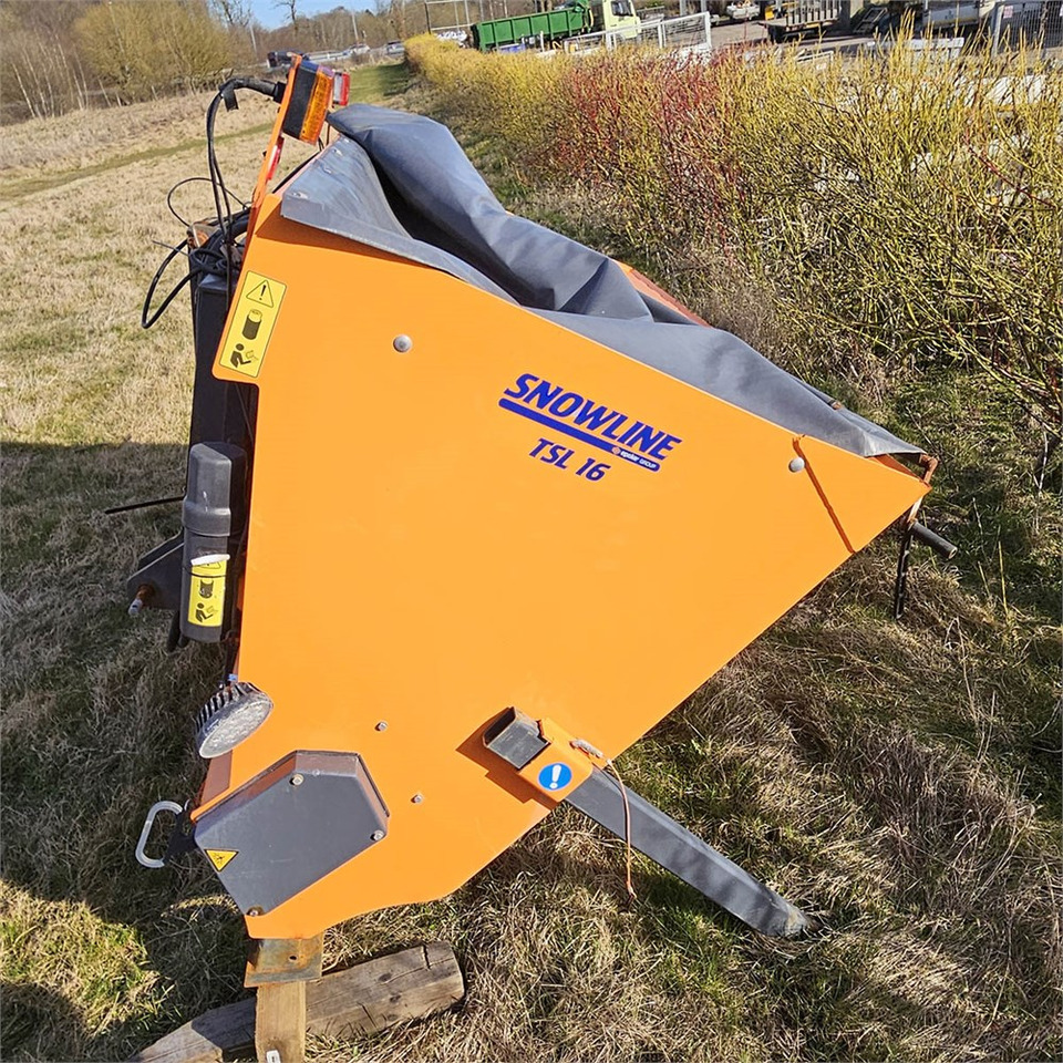 Epoke SNOWLINE TSL 16 - Rozsiewacz piasku i soli: zdjęcie 5 Epoke SNOWLINE TSL 16 - Rozsiewacz piasku i soli: zdjęcie 5
