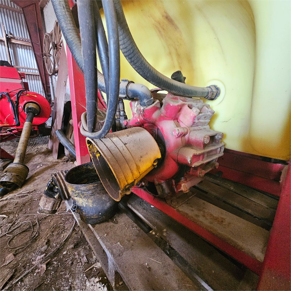 Opryskiwacz polowy Hardi LXY 800: zdjęcie 9