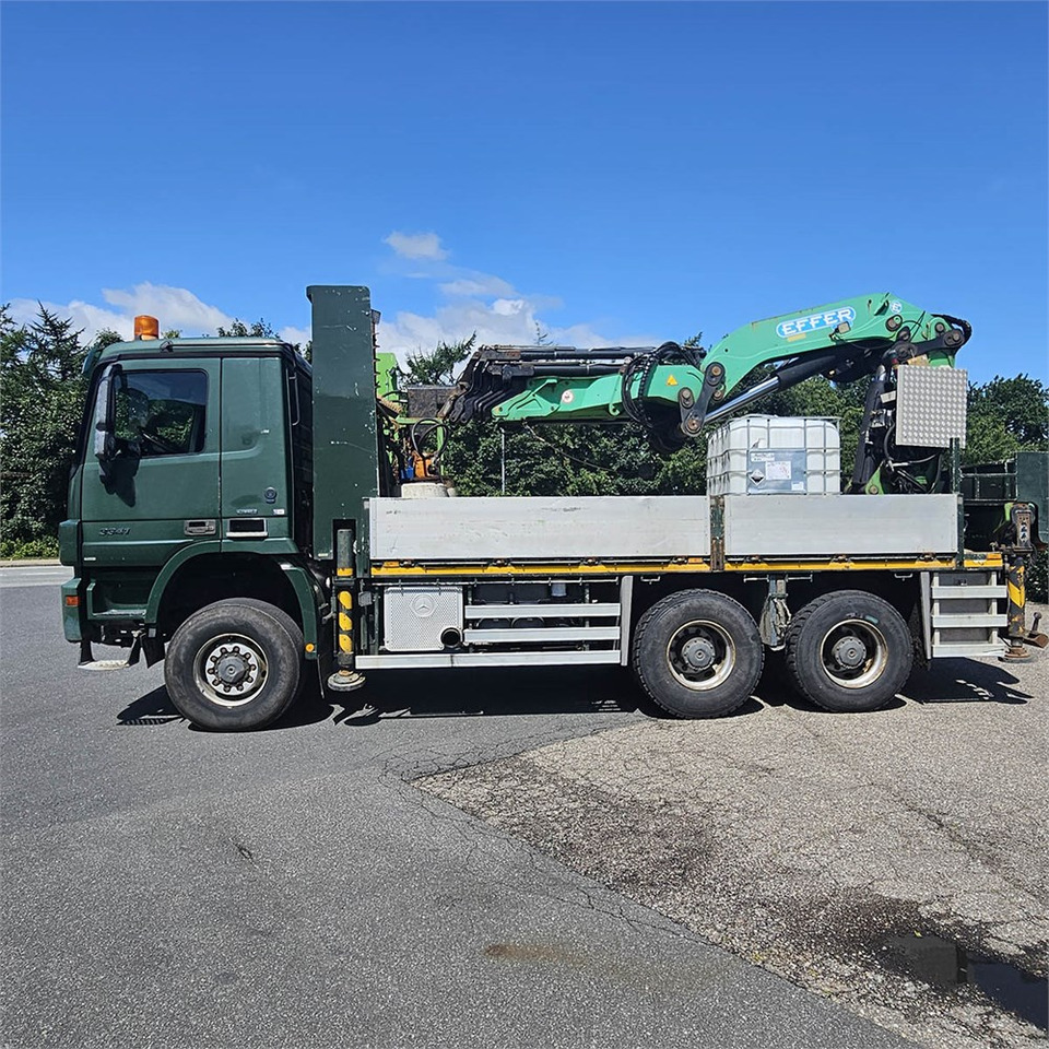 Mercedes Actros 3341 A BlueTec 5 - Samochód ciężarowy skrzyniowy/ Platforma, Samochod ciężarowy z HDS: zdjęcie 2 Mercedes Actros 3341 A BlueTec 5 - Samochód ciężarowy skrzyniowy/ Platforma, Samochod ciężarowy z HDS: zdjęcie 2