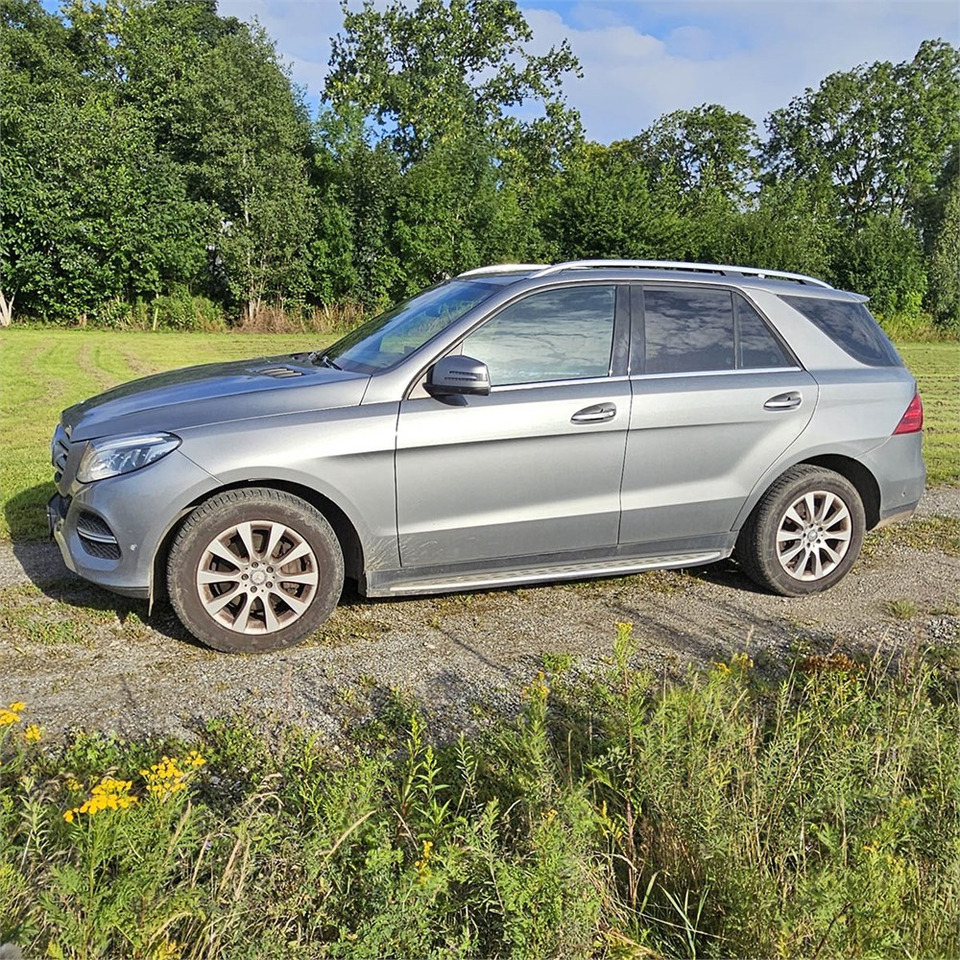 Mercedes GLE 350 4matic - Samochód osobowy: zdjęcie 1 Mercedes GLE 350 4matic - Samochód osobowy: zdjęcie 1