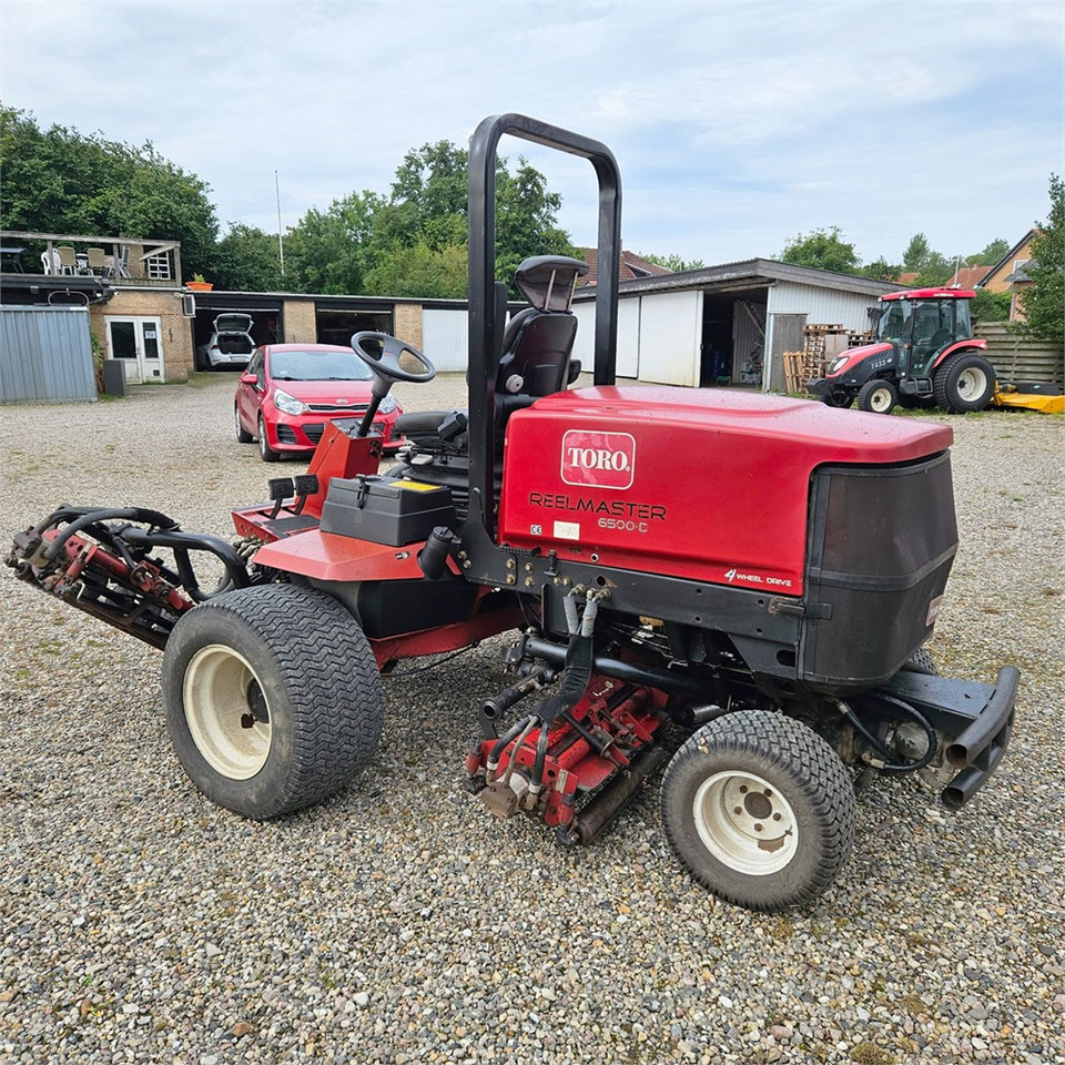 Toro Reelmaster 6500 D - Kosiarka spalinowa: zdjęcie 4 Toro Reelmaster 6500 D - Kosiarka spalinowa: zdjęcie 4