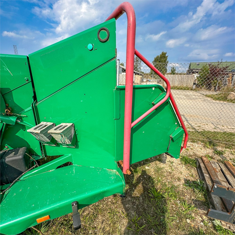 Rozdrabniacz do drewna Vermeer BC1000 XL: zdjęcie 13 Rozdrabniacz do drewna Vermeer BC1000 XL: zdjęcie 13