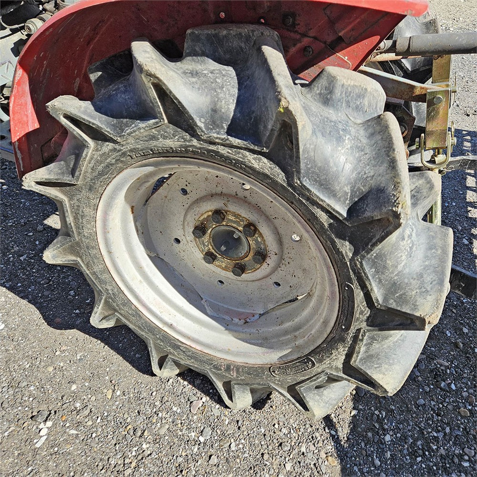 Ciągnik komunalny Yanmar 1510 D: zdjęcie 32