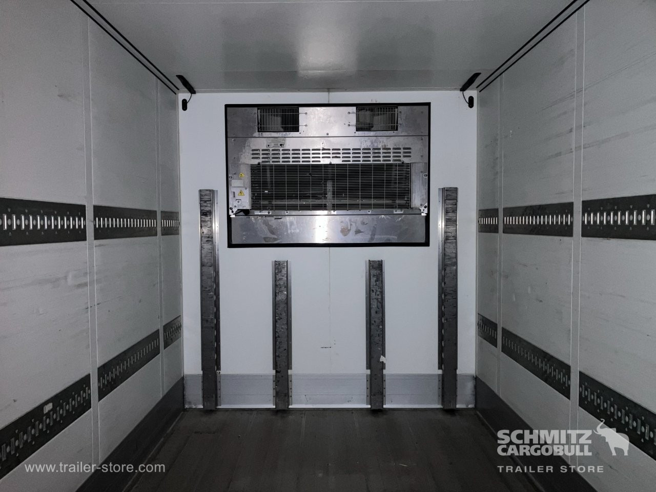SCHMITZ Semiremolque Frigo Standard Double deck - Naczepa izotermiczna: zdjęcie 2 SCHMITZ Semiremolque Frigo Standard Double deck - Naczepa izotermiczna: zdjęcie 2