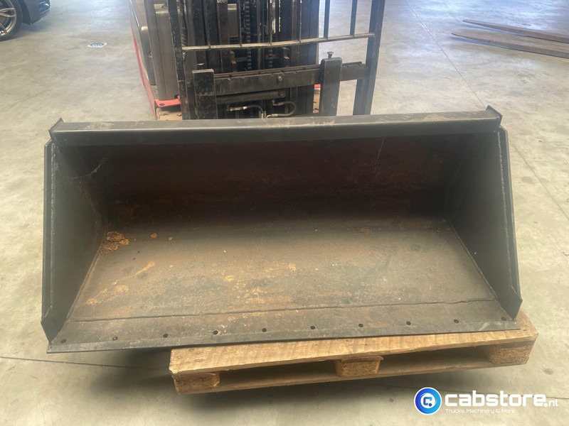 Strickland UK Laadschop Strickland UK Laadschop met Bobcat aansluiting - Łyżka do Ładowarek: zdjęcie 2 Strickland UK Laadschop Strickland UK Laadschop met Bobcat aansluiting - Łyżka do Ładowarek: zdjęcie 2