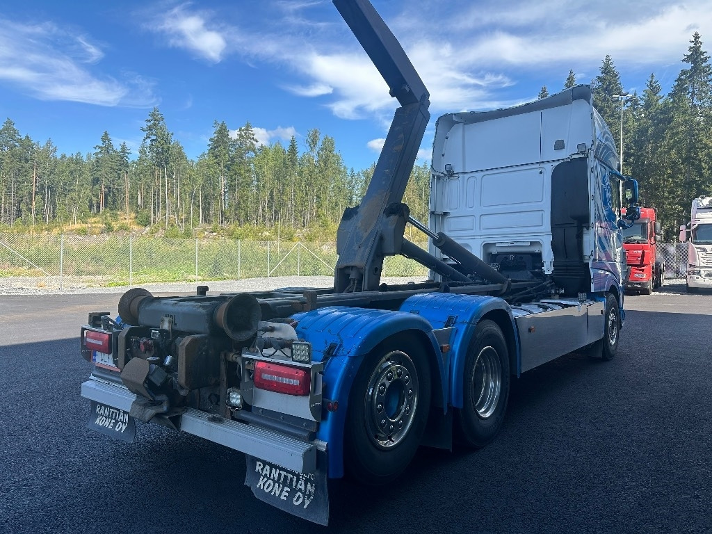 DAF XF 530 6x2*4 - Ciężarówka hakowiec: zdjęcie 4 DAF XF 530 6x2*4 - Ciężarówka hakowiec: zdjęcie 4