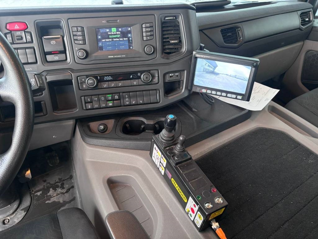 Ciężarówka hakowiec Scania P 360: zdjęcie 11 Ciężarówka hakowiec Scania P 360: zdjęcie 11