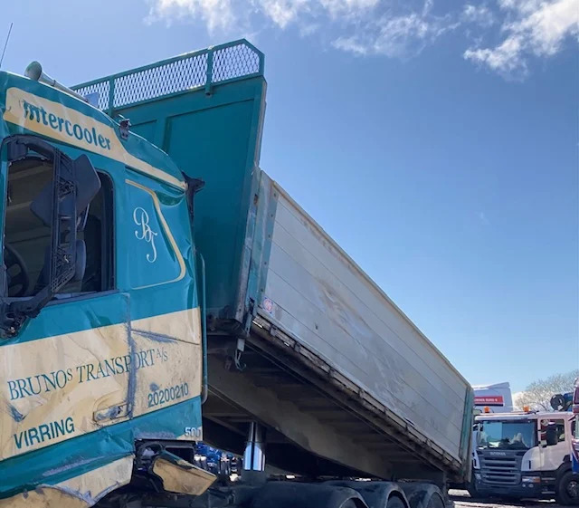 HMF Pendel tiplad - Wymienne nadwozie do wywrotki: zdjęcie 2 HMF Pendel tiplad - Wymienne nadwozie do wywrotki: zdjęcie 2