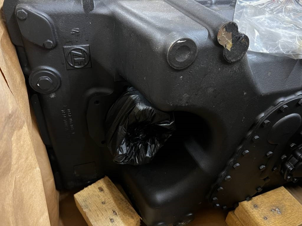 CNH Powershift - CNH / ZF - 4WG210 ZF - Skrzynia biegów do Maszyn rolniczych: zdjęcie 4 CNH Powershift - CNH / ZF - 4WG210 ZF - Skrzynia biegów do Maszyn rolniczych: zdjęcie 4