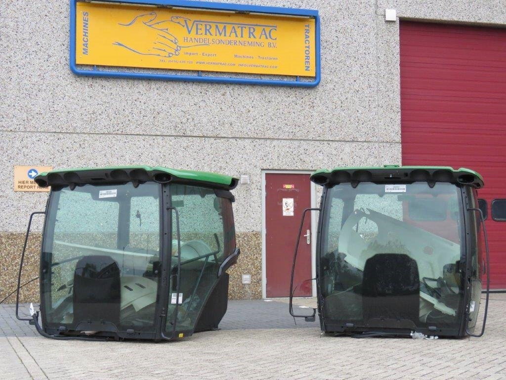 John Deere 6135R, 6145R, 6155R - Kabina do Maszyn rolniczych: zdjęcie 4 John Deere 6135R, 6145R, 6155R - Kabina do Maszyn rolniczych: zdjęcie 4