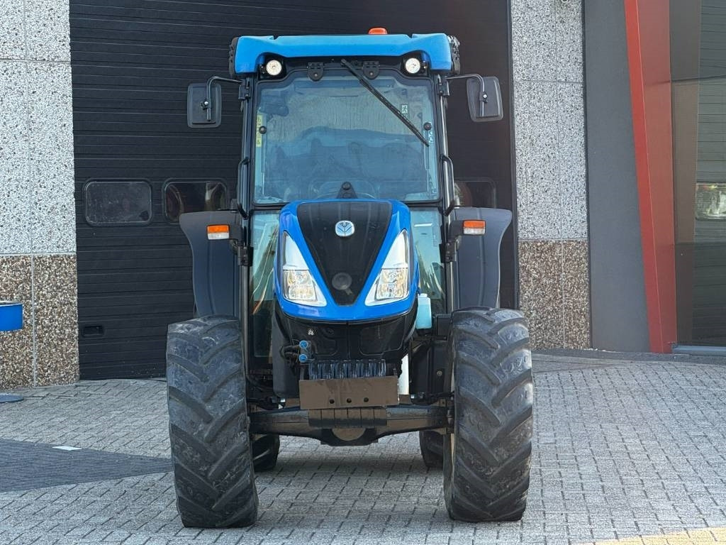 New Holland T4.100 DC, Low Profile, 2019, 3013 hours!! - Ciągnik rolniczy: zdjęcie 4 New Holland T4.100 DC, Low Profile, 2019, 3013 hours!! - Ciągnik rolniczy: zdjęcie 4