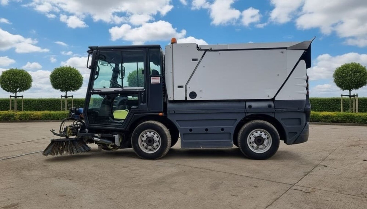 SCHMIDT Swingo 200+ - Zamiatarka uliczna: zdjęcie 2 SCHMIDT Swingo 200+ - Zamiatarka uliczna: zdjęcie 2