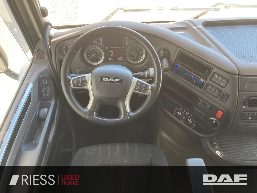 DAF XF 480 FT XF 480 FT SSC Intarder Standklima DAF XF 480 FT SSC Intarder Standklima SpurH LED - Ciągnik siodłowy: zdjęcie 5 DAF XF 480 FT XF 480 FT SSC Intarder Standklima DAF XF 480 FT SSC Intarder Standklima SpurH LED - Ciągnik siodłowy: zdjęcie 5