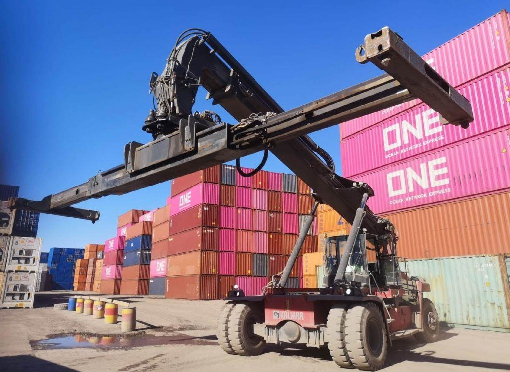 Kalmar DRG100-54S6 - Reach stacker: zdjęcie 1 Kalmar DRG100-54S6 - Reach stacker: zdjęcie 1