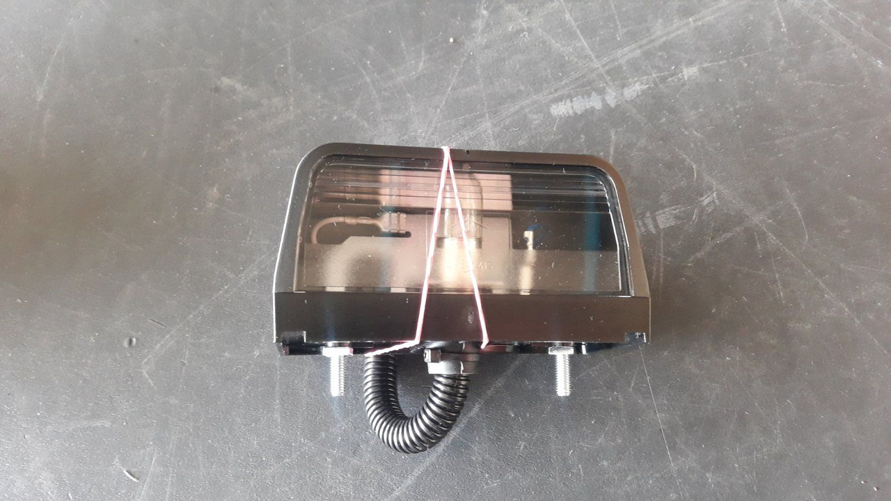 VOLVO LAMP 20502524 - Oświetlenie do Samochodów ciężarowych: zdjęcie 3 VOLVO LAMP 20502524 - Oświetlenie do Samochodów ciężarowych: zdjęcie 3