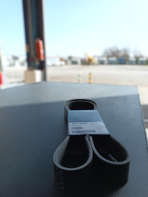 VOLVO V-RIBBED BELT 20712530 - Pasek do Samochodów ciężarowych: zdjęcie 1 VOLVO V-RIBBED BELT 20712530 - Pasek do Samochodów ciężarowych: zdjęcie 1