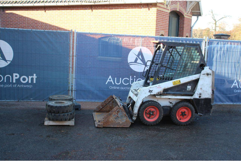 Bobcat 530 - Ładowarka kołowa: zdjęcie 1 Bobcat 530 - Ładowarka kołowa: zdjęcie 1