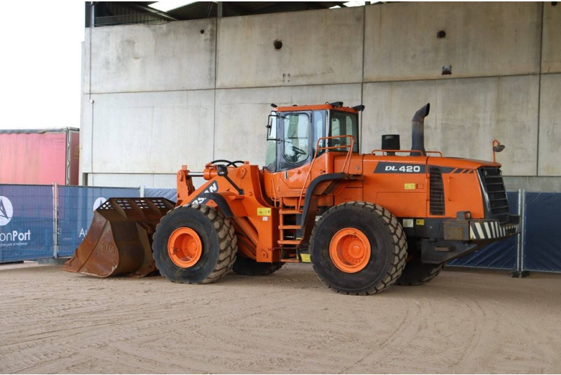 Doosan DL420 - Ładowarka kołowa: zdjęcie 3 Doosan DL420 - Ładowarka kołowa: zdjęcie 3