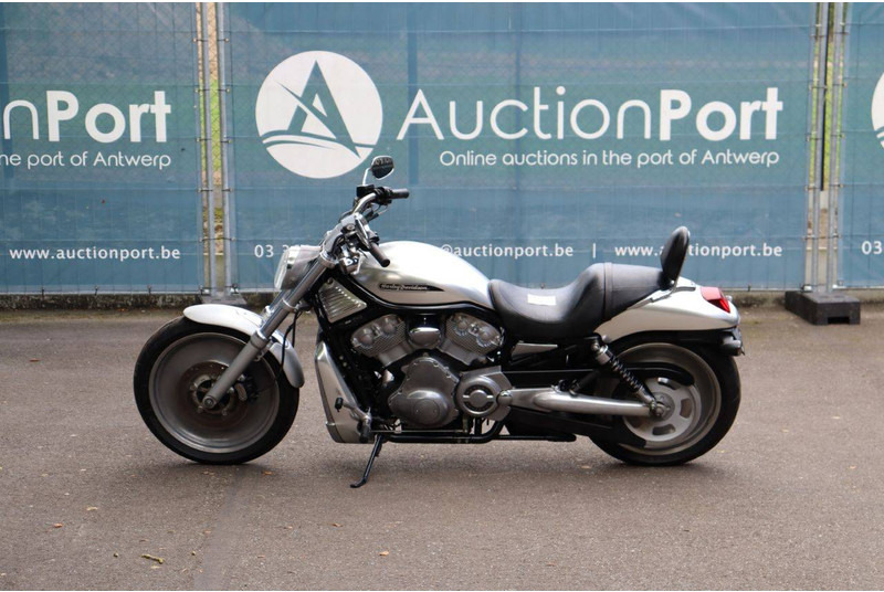 Harley-Davidson V-Rod VRSC - Motocykl: zdjęcie 2 Harley-Davidson V-Rod VRSC - Motocykl: zdjęcie 2
