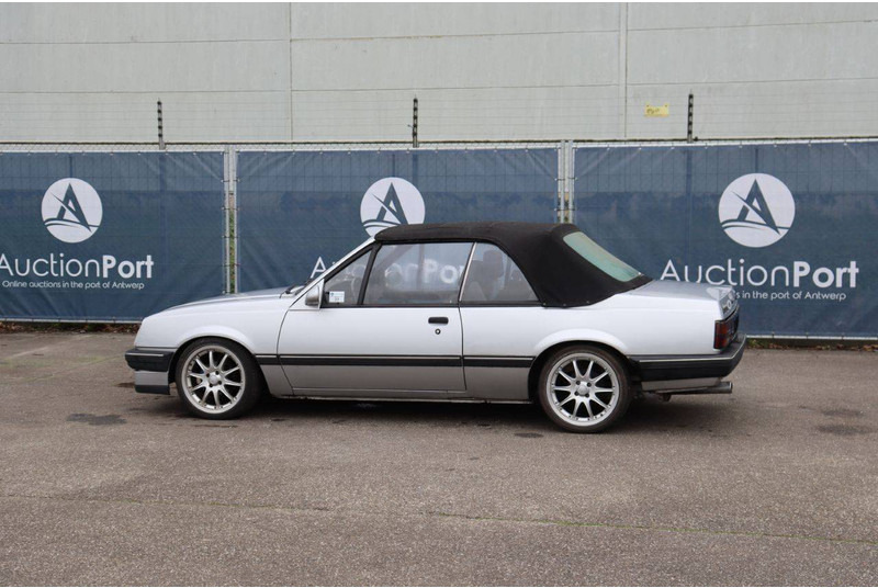 Opel ASCONA-C - Samochód osobowy: zdjęcie 3 Opel ASCONA-C - Samochód osobowy: zdjęcie 3