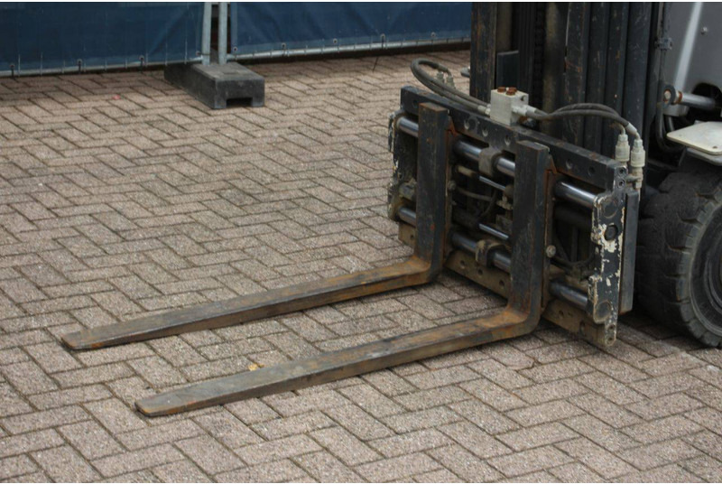 Wózek widłowy gazowy Still RX 70-25: zdjęcie 9