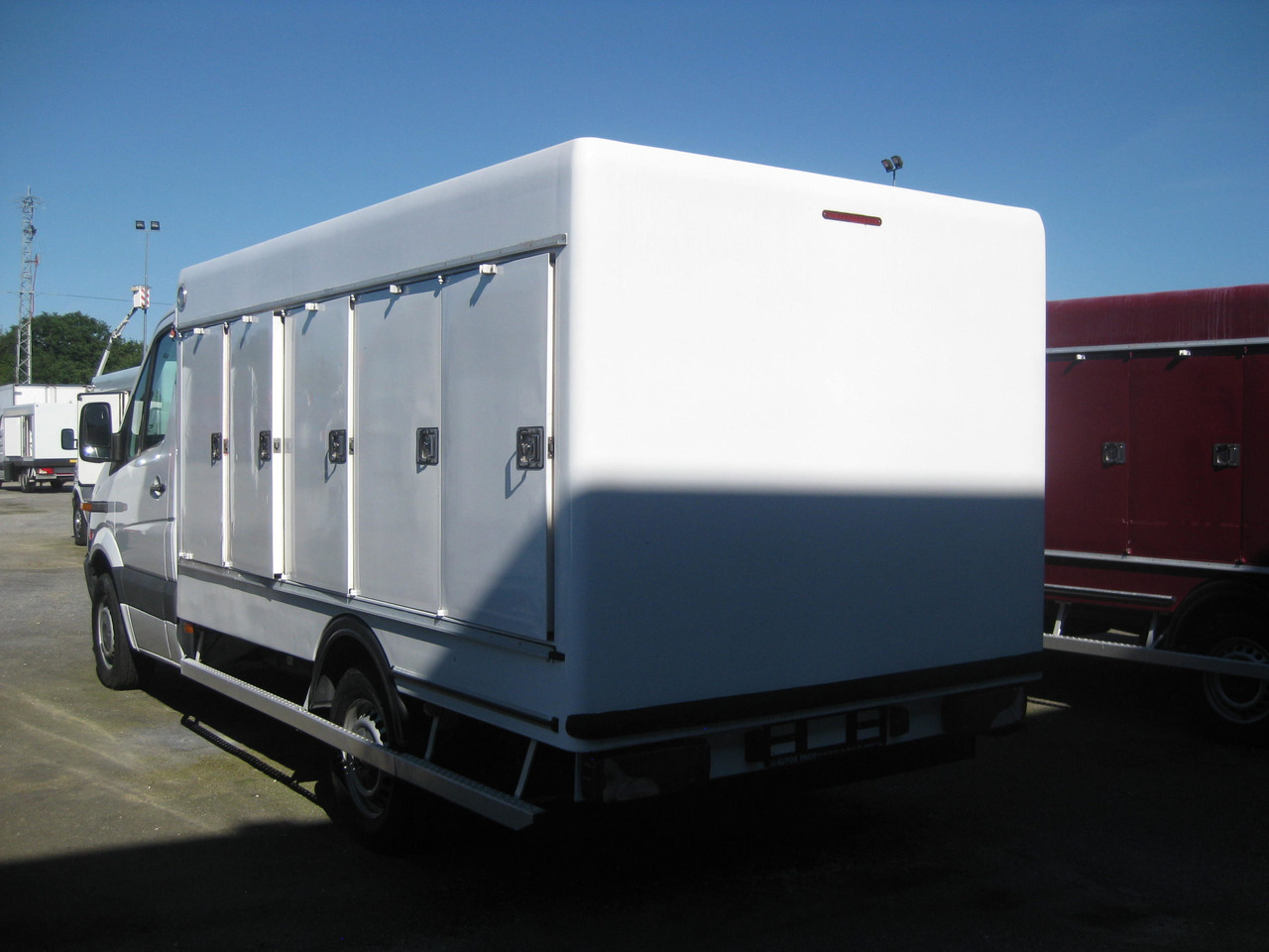 Camión heladero 3500kg MERCEDES SPRINTER - Samochód dostawczy chłodnia: zdjęcie 3 Camión heladero 3500kg MERCEDES SPRINTER - Samochód dostawczy chłodnia: zdjęcie 3