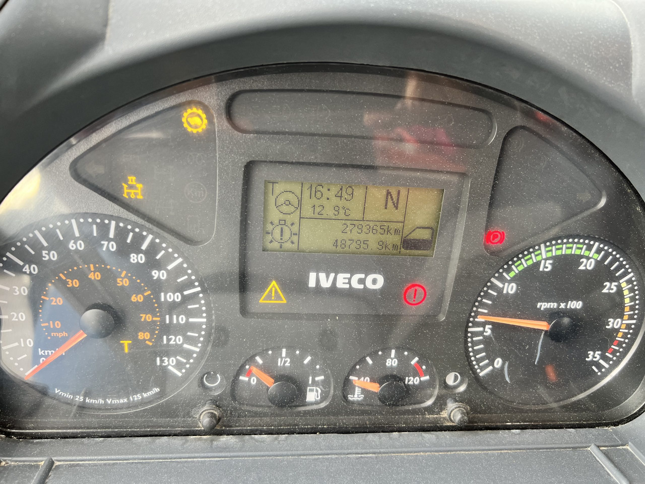 Samochód ciężarowe pod zabudowę IVECO 300 EN CHASIS: zdjęcie 18 Samochód ciężarowe pod zabudowę IVECO 300 EN CHASIS: zdjęcie 18