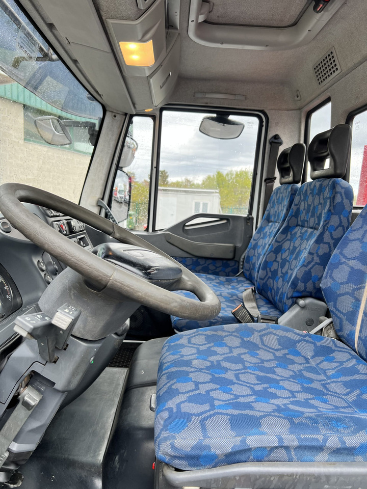Samochód ciężarowe pod zabudowę IVECO 300 EN CHASIS: zdjęcie 15 Samochód ciężarowe pod zabudowę IVECO 300 EN CHASIS: zdjęcie 15
