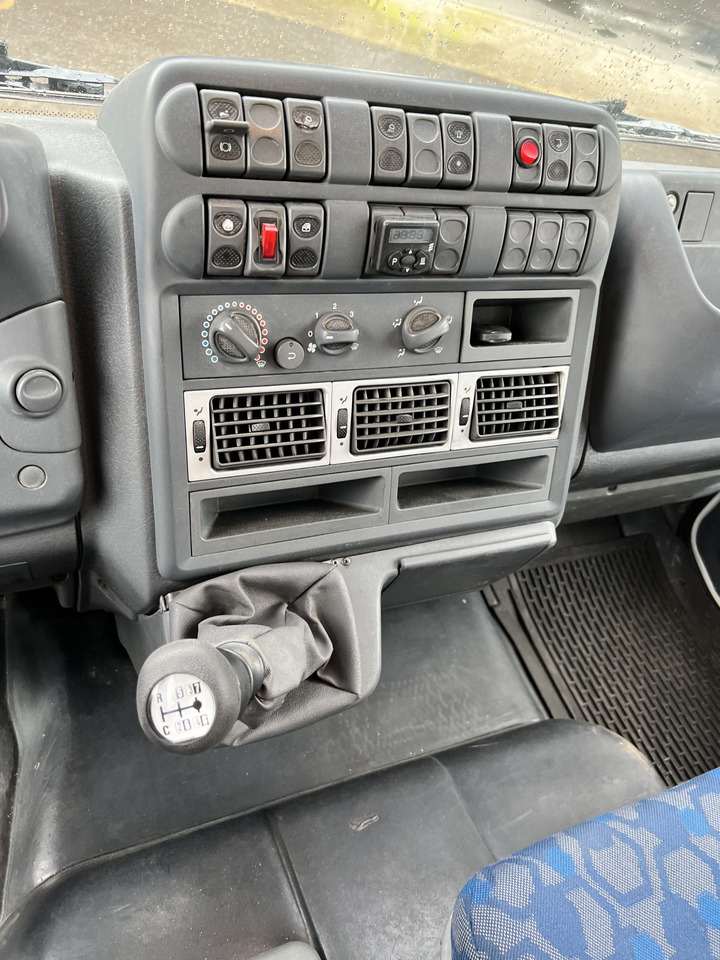 Samochód ciężarowe pod zabudowę IVECO 300 EN CHASIS: zdjęcie 16 Samochód ciężarowe pod zabudowę IVECO 300 EN CHASIS: zdjęcie 16