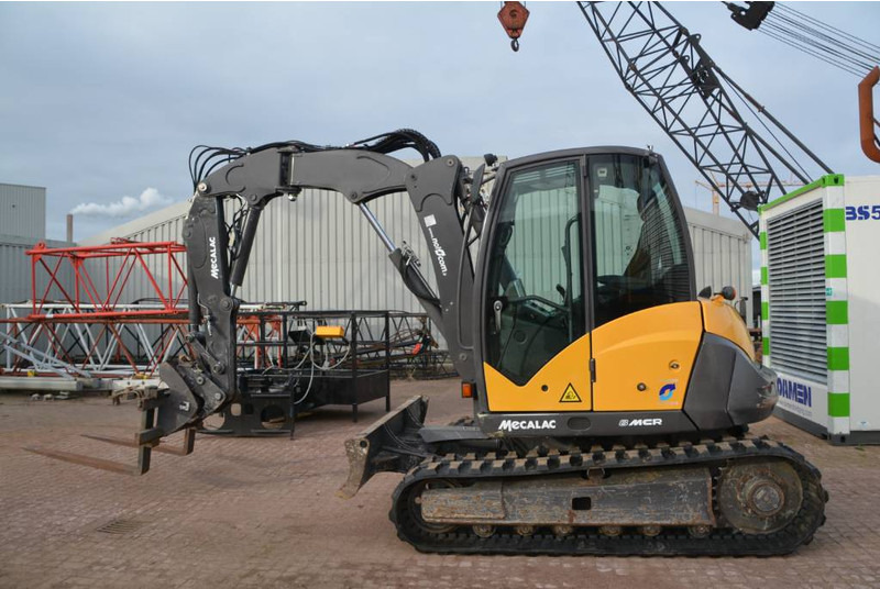 Mecalac 8 MCR - Minikoparka: zdjęcie 1 Mecalac 8 MCR - Minikoparka: zdjęcie 1