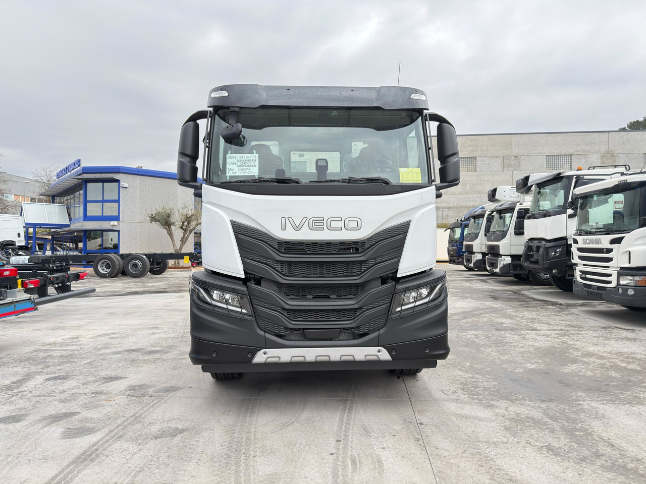IVECO AD280X46 YPS ON X-Way E6 (Chassis) - Samochód ciężarowe pod zabudowę: zdjęcie 3 IVECO AD280X46 YPS ON X-Way E6 (Chassis) - Samochód ciężarowe pod zabudowę: zdjęcie 3