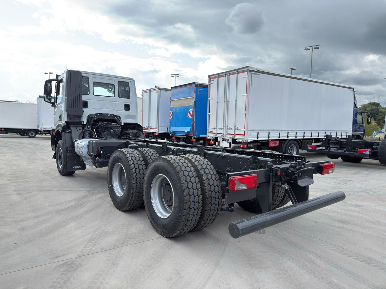 IVECO AD380T46 6x4 E6 (Chassis) - Samochód ciężarowe pod zabudowę: zdjęcie 5 IVECO AD380T46 6x4 E6 (Chassis) - Samochód ciężarowe pod zabudowę: zdjęcie 5