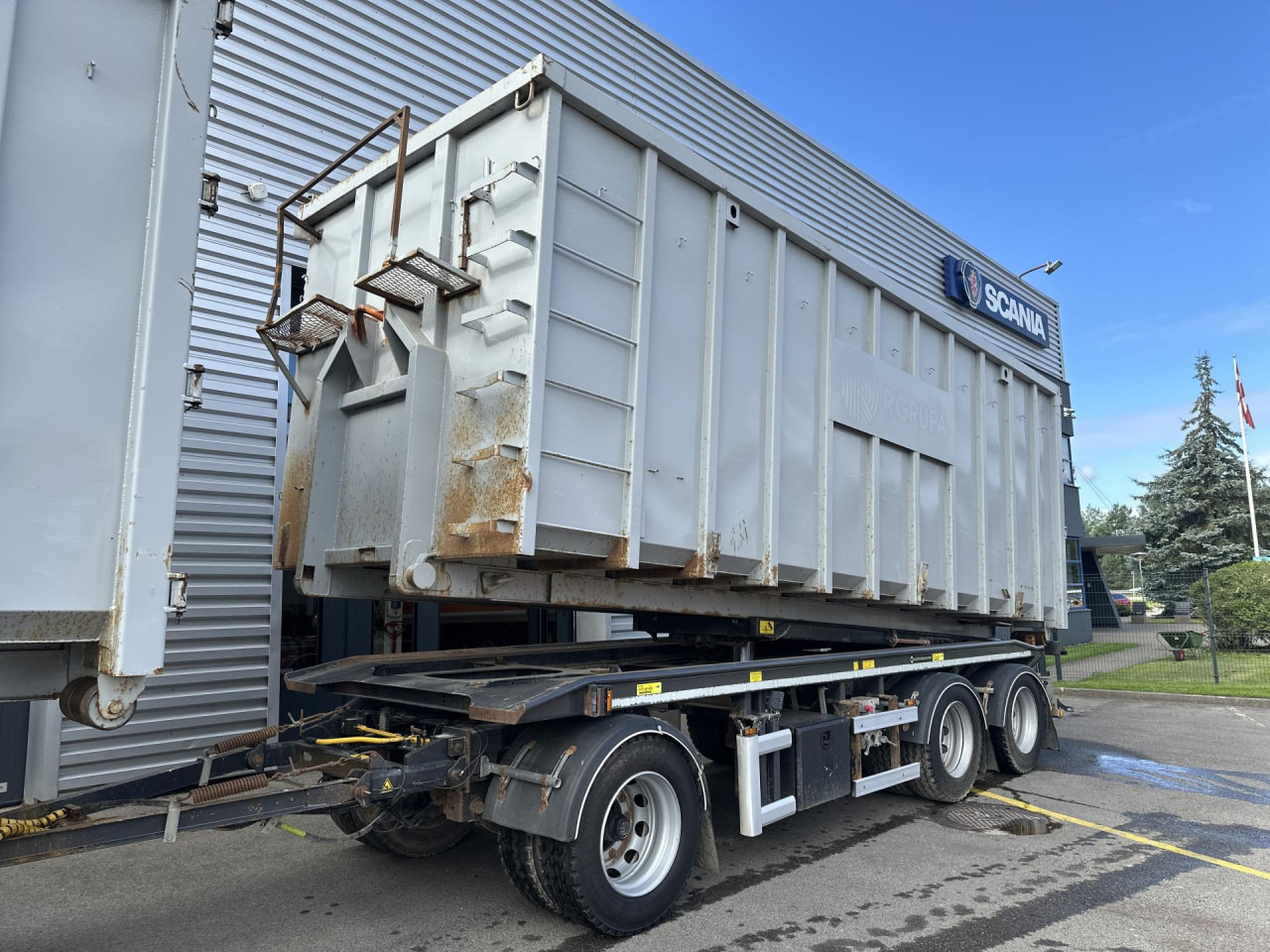 SCANIA R 450 B6x4HA - Ciężarówka kontenerowiec/ System wymienny: zdjęcie 5 SCANIA R 450 B6x4HA - Ciężarówka kontenerowiec/ System wymienny: zdjęcie 5