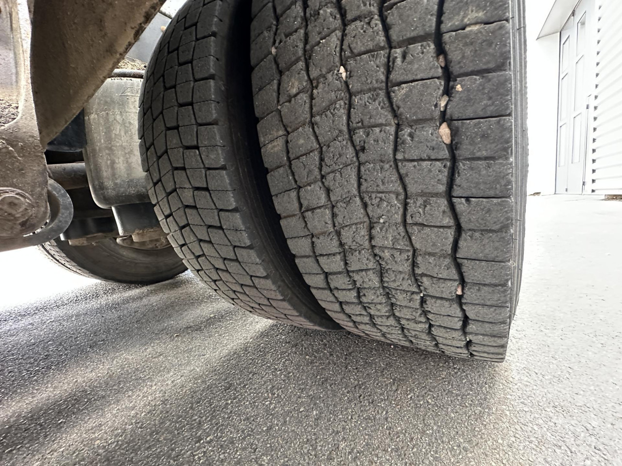 SCANIA R 450 CB6x4HHA - Samochód ciężarowe pod zabudowę: zdjęcie 3 SCANIA R 450 CB6x4HHA - Samochód ciężarowe pod zabudowę: zdjęcie 3