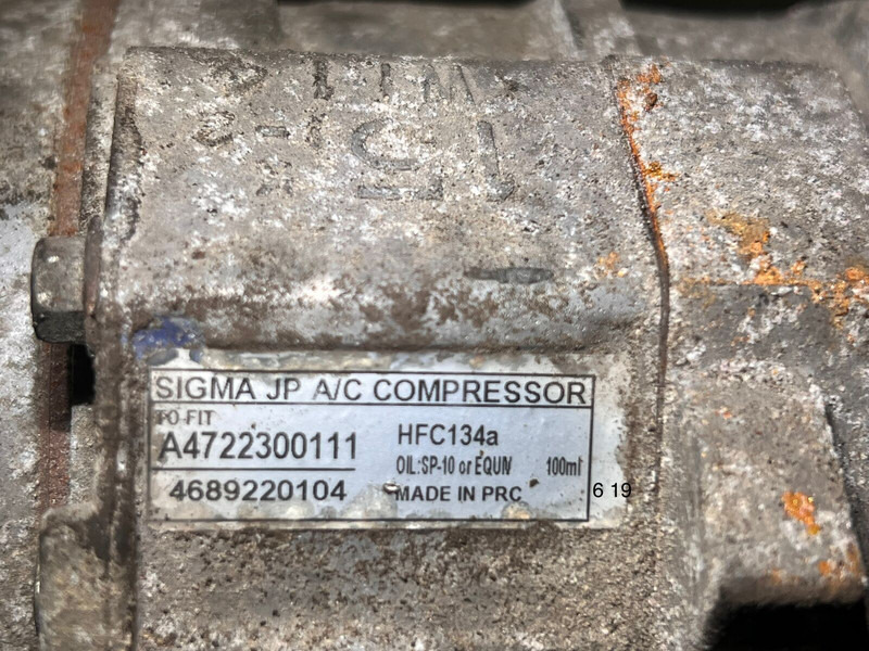 Mercedes-Benz - Sprężarka klimatyzacji: zdjęcie 2 Mercedes-Benz - Sprężarka klimatyzacji: zdjęcie 2