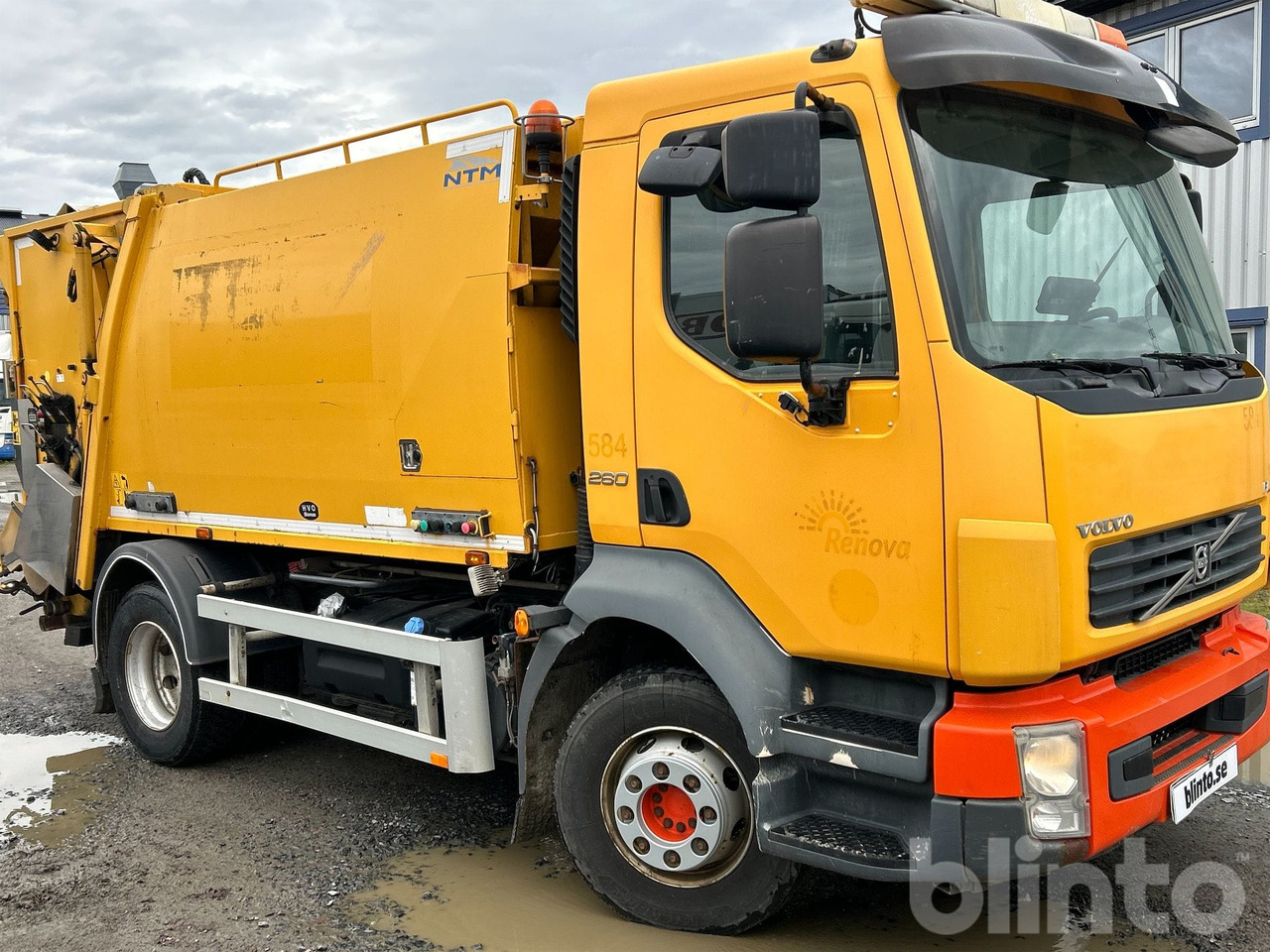 VOLVO FL 4X2 - Śmieciarka: zdjęcie 3 VOLVO FL 4X2 - Śmieciarka: zdjęcie 3