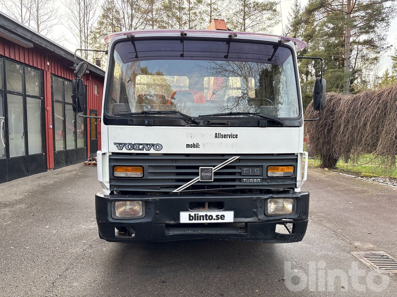 VOLVO FL614 4X2 - Wywrotka, Samochod ciężarowy z HDS: zdjęcie 2 VOLVO FL614 4X2 - Wywrotka, Samochod ciężarowy z HDS: zdjęcie 2