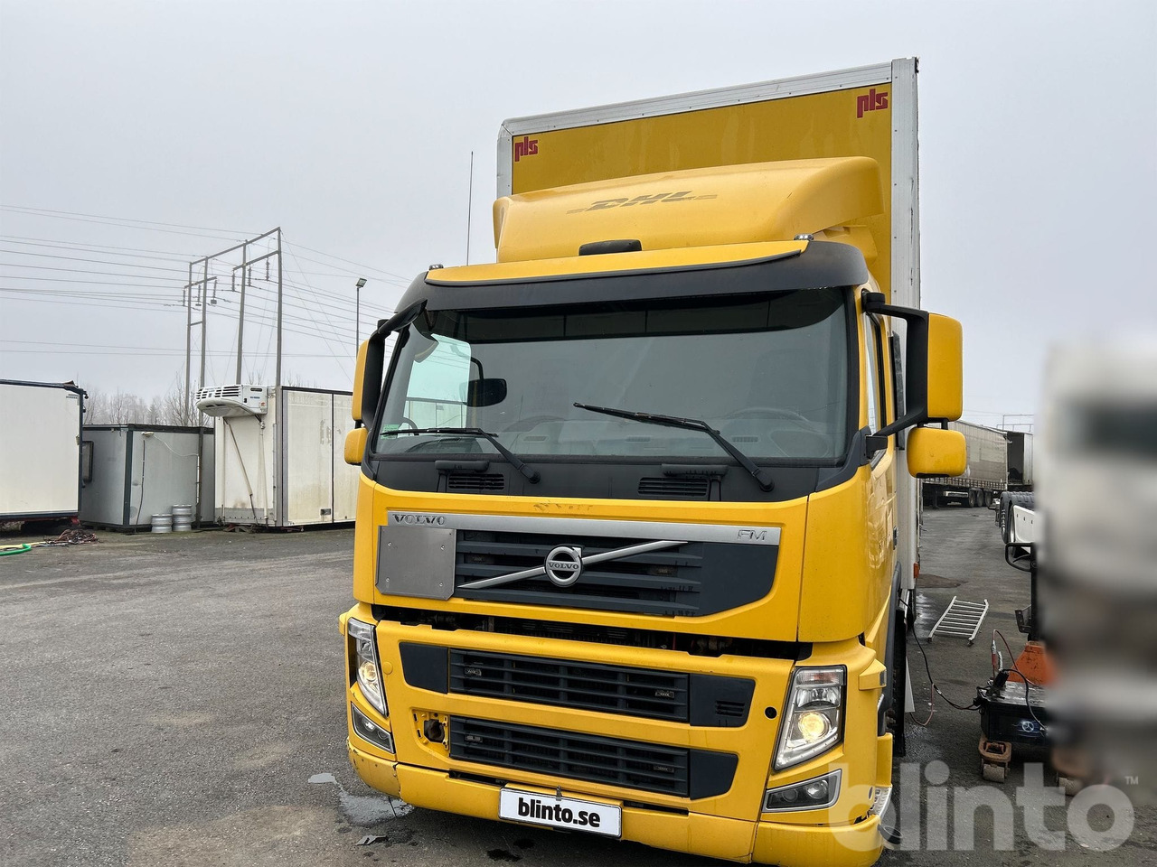 VOLVO FM 330 4X2 - Samochód ciężarowy furgon: zdjęcie 2 VOLVO FM 330 4X2 - Samochód ciężarowy furgon: zdjęcie 2
