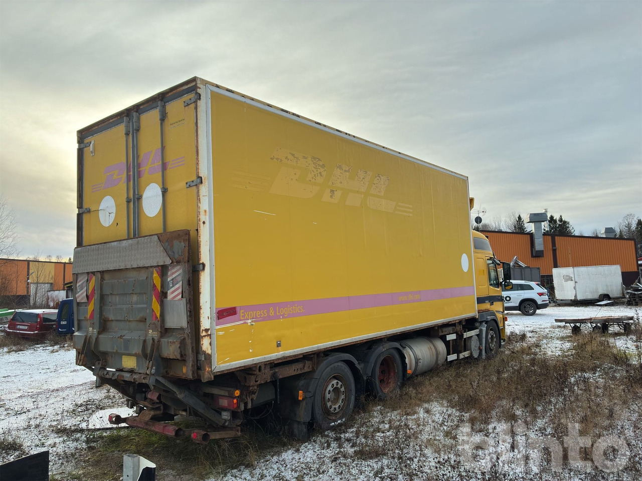 VOLVO FM9 6X2 - Samochód ciężarowy furgon: zdjęcie 5 VOLVO FM9 6X2 - Samochód ciężarowy furgon: zdjęcie 5