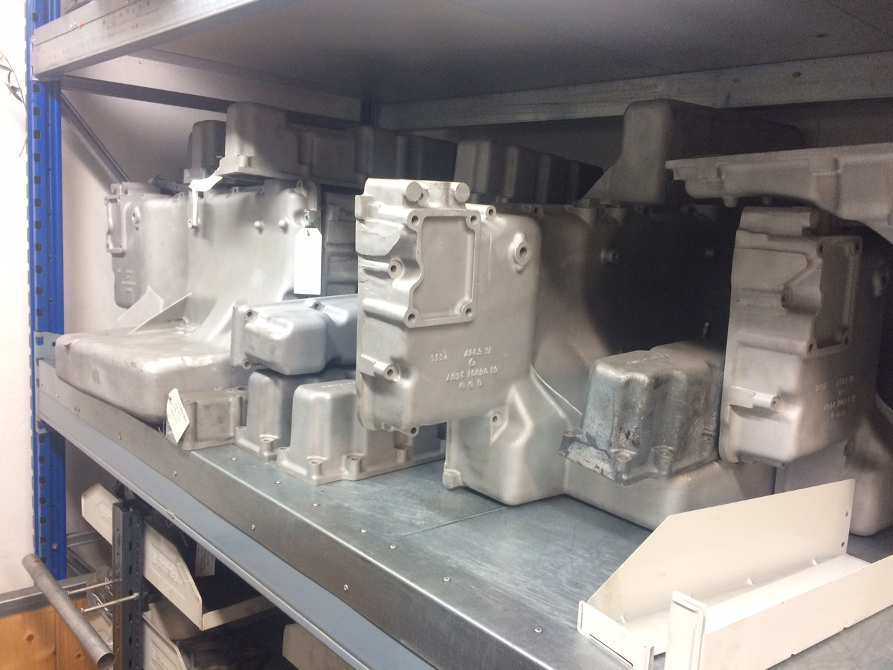 COPPA OLIO MAN 51058015549 - MOTORE D0826LUH - Miska olejowa: zdjęcie 2 COPPA OLIO MAN 51058015549 - MOTORE D0826LUH - Miska olejowa: zdjęcie 2