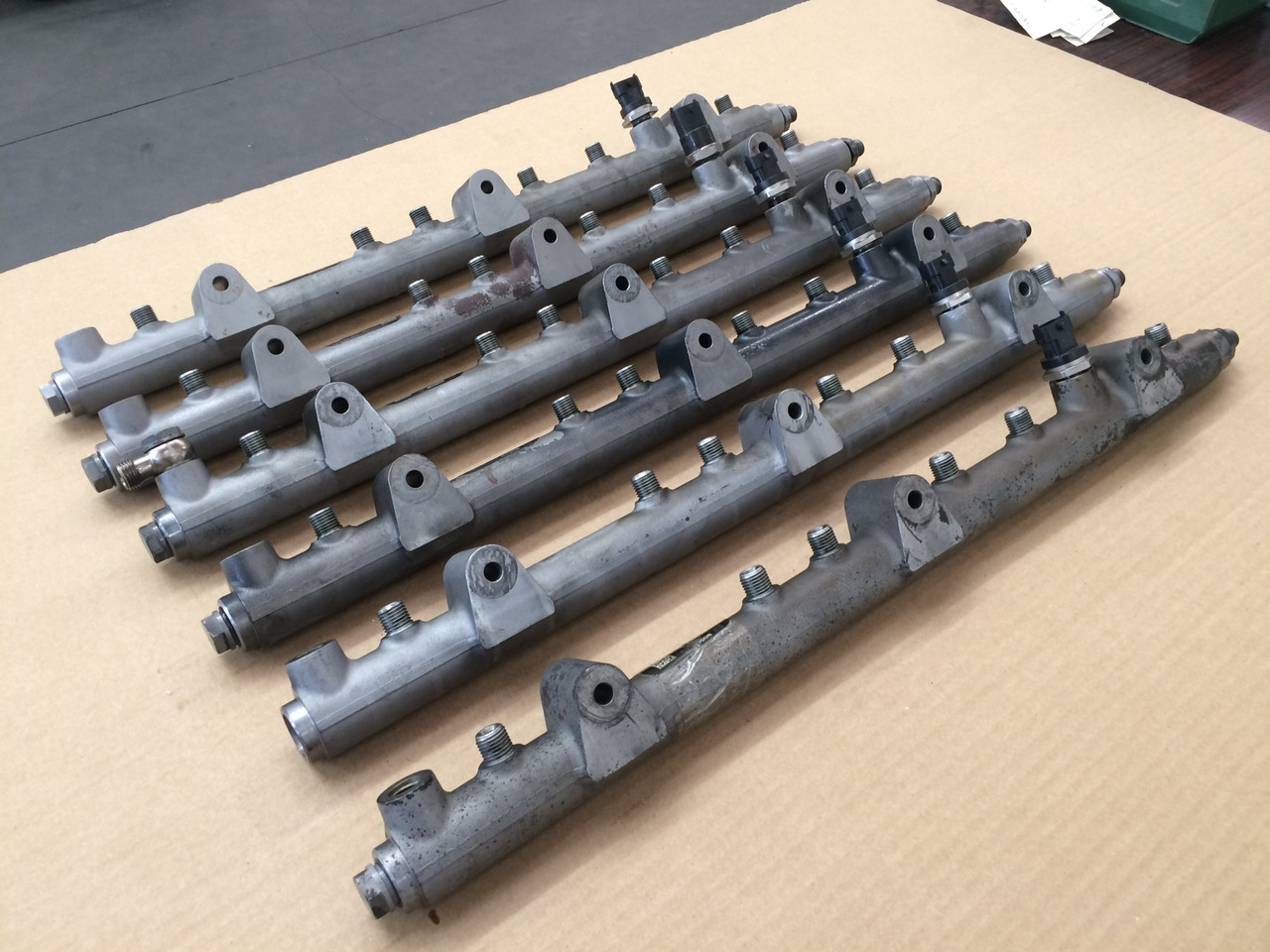 TUBO PRESSIONE COMMON RAIL MAN 51103116082 - Układ paliwowy: zdjęcie 4 TUBO PRESSIONE COMMON RAIL MAN 51103116082 - Układ paliwowy: zdjęcie 4