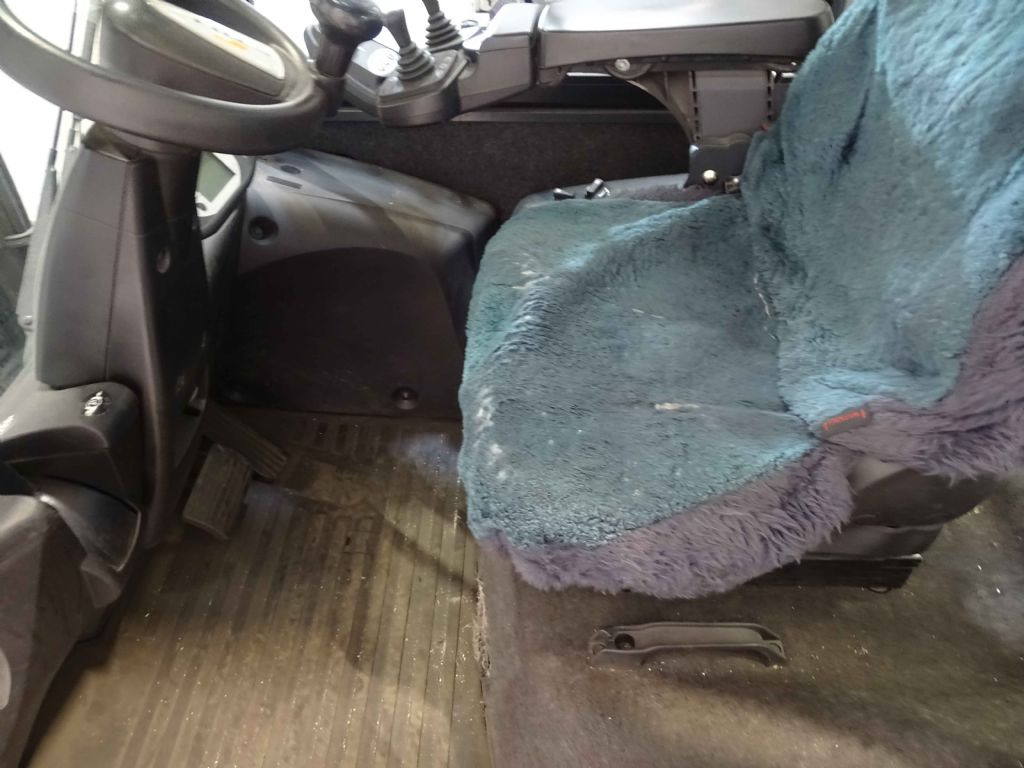 STILL RX70-45T - Wózek widłowy: zdjęcie 4 STILL RX70-45T - Wózek widłowy: zdjęcie 4