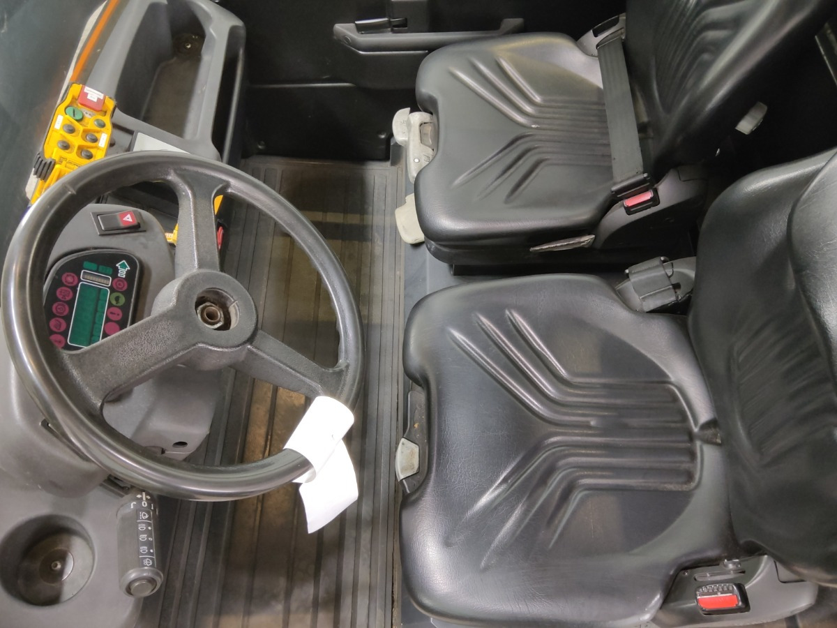 Still R07-25 - Ciągnik akumulatorowy: zdjęcie 3 Still R07-25 - Ciągnik akumulatorowy: zdjęcie 3